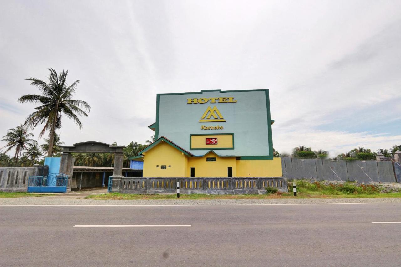 Oyo 90796 Hotel Mulya Indah Tambakmulya Eksteriør bilde