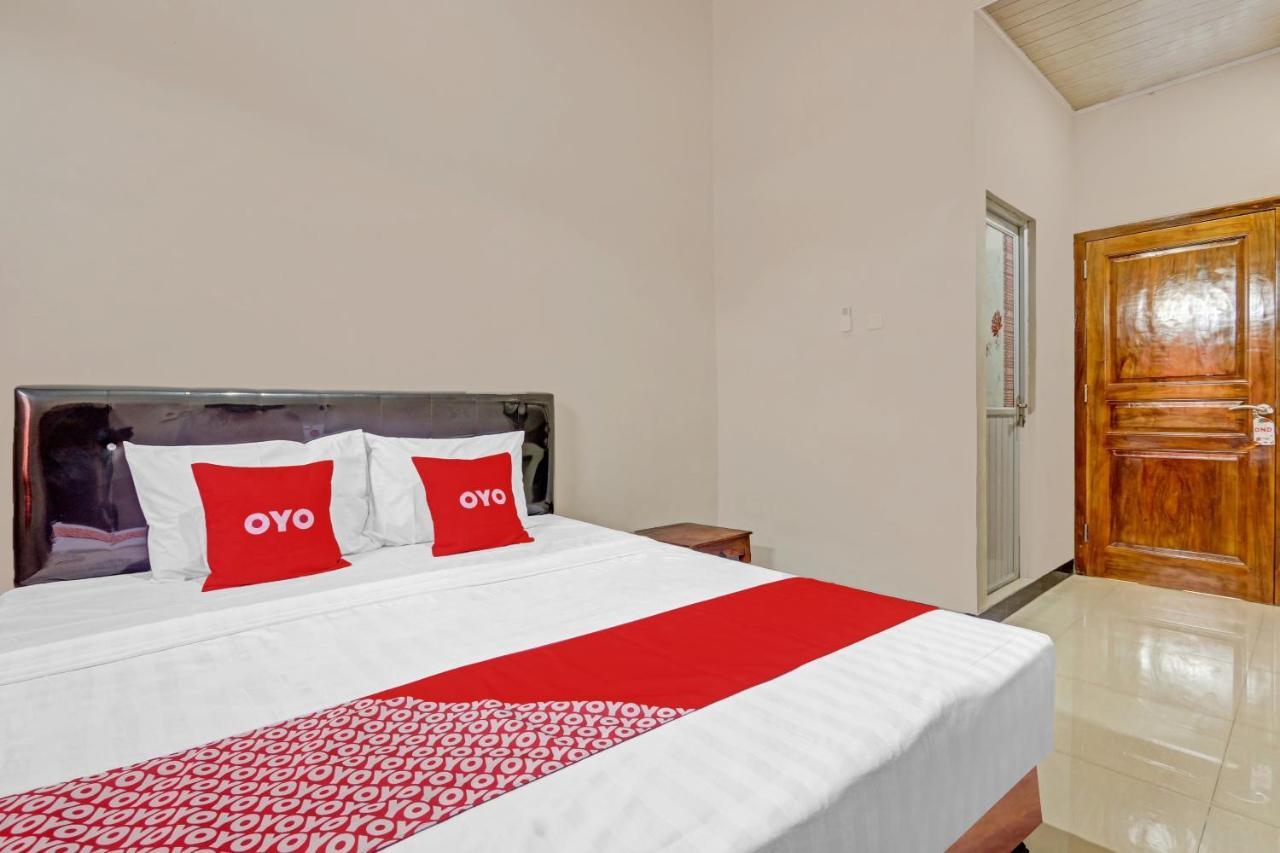 Oyo 90796 Hotel Mulya Indah Tambakmulya Eksteriør bilde